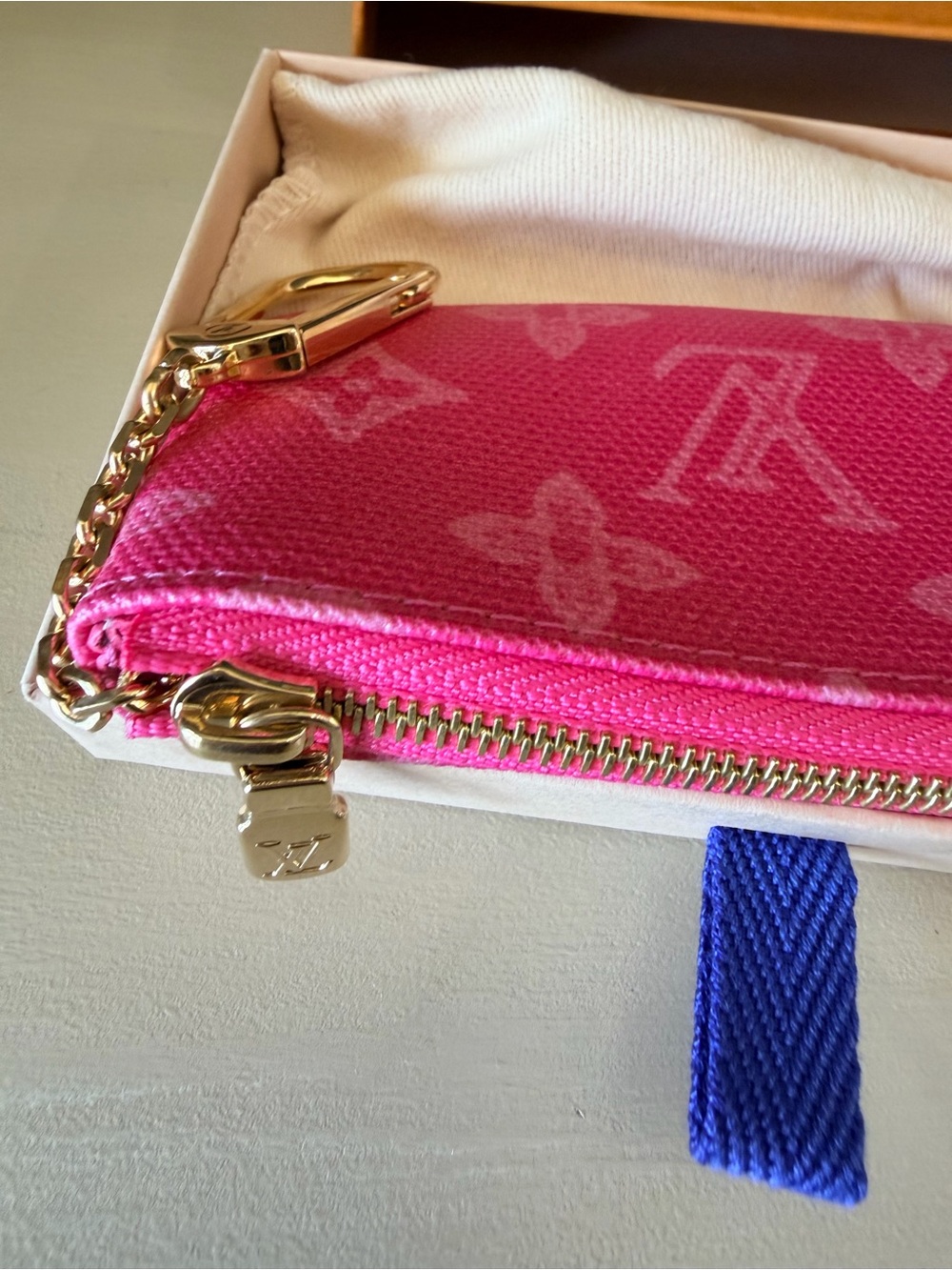 NEW Louis Vuitton Monogram Origine Key Pouch in Rose Ruban | Limited Edition - Picture 3 of 6